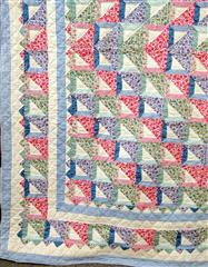 VTG QUEEN SIZE COTTON HANDMADE AND MACHINE CRAFTED MULTICOLORED PATCHWORK QUILT
